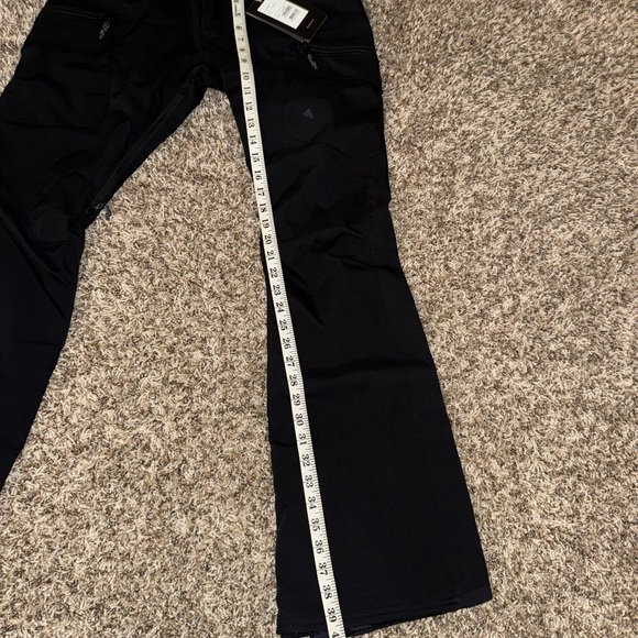 Burton Women’s Gloria Snow Pant. Black. Size small. NWT - Picture 6 of 6